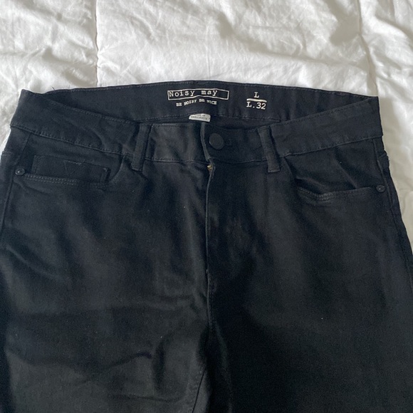 NOISY MAY Biker Jeans - Picture 2 of 6